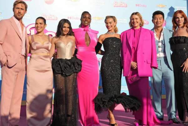 La fiebre de Barbie atrap&oacute; a famosos en Los &Aacute;ngeles