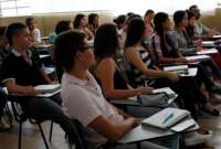 En este año, la Secretaría de Educación Superior (Senescyt) registró más de 6,000 becas para ecuatorianos que quieran estudiar en el exterior.