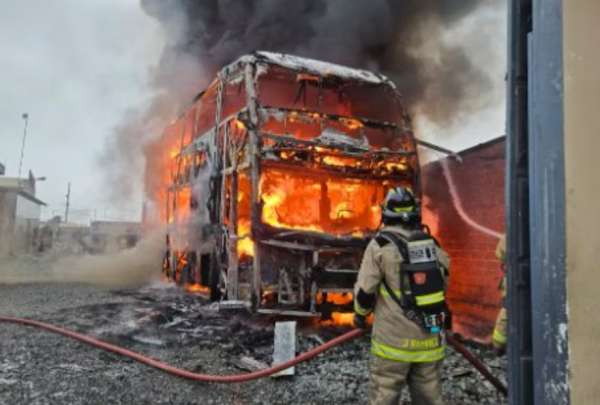 Las autoridades a trav&eacute;s del plan de recompensas buscan a los autores de un atentado en El Oro. Ellos ocasionaron la explosi&oacute;n en la que un hombre muri&oacute; y otro qued&oacute; gravemente herido.