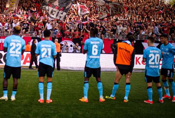 Leverkusen est&aacute; a un paso del t&iacute;tulo
