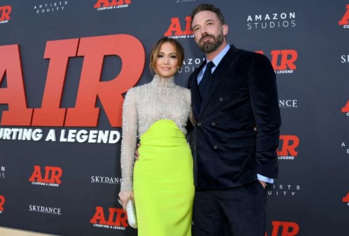 "Eres fabulosa, increíble, maravillosa y buena, amable, magnífica y te amo", le dijo Ben.