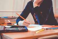 El Ministerio de Educación suspendió las clases en jornada nocturna.