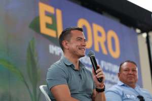 Presidente Noboa anuncia eliminaci&oacute;n del IVA en comida para mascotas