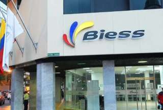 El Biess destina USD 50 millones para la compra de bonos a los maestros jubilados
