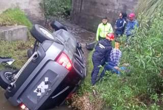 ECU 911 atendi&oacute; 44 emergencias por lluvias durante el &uacute;ltimo fin de semana de marzo