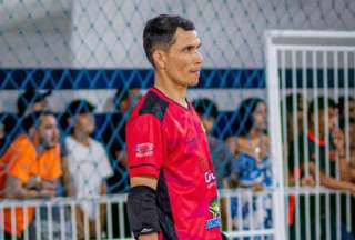 Luto en Brasil: muere portero tras atajar un penal con el pecho