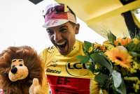 El ciclista ecuatoriano Richard Carapaz, la “Locomotora del Carchi”, sigue haciendo historia.