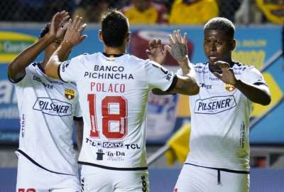 Barcelona es el l&iacute;der de la tabla de posiciones a pesar de perder ante Aucas
