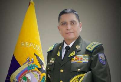 C&eacute;sar Zapata fue ratificado como comandante general de la Polic&iacute;a.