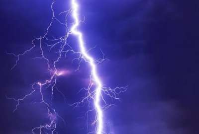 Tormenta ti&ntilde;&oacute; de verde el cielo de Dakota del Sur, Estados Unidos