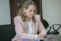Alexandra Cárdenas presentó su renuncia como viceministra de Educación.