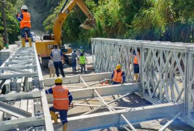 En el sector La Merced, en la provincia de Tungurahua, se realiza el armado e instalaci&oacute;n del puente tipo Bailey, inform&oacute; el Ministerio de Transporte y Obras P&uacute;blicas.