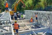 En el sector La Merced, en la provincia de Tungurahua, se realiza el armado e instalaci&oacute;n del puente tipo Bailey, inform&oacute; el Ministerio de Transporte y Obras P&uacute;blicas.