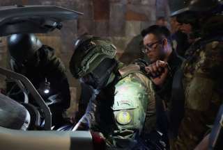 Golpe contundente en Quito: megaoperativo deja 13 clausuras, 14 retenidos y armas incautadas