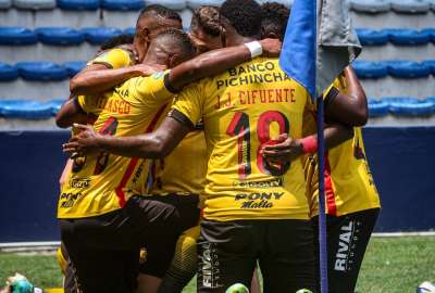 Barcelona derrot&oacute; 3-1 a Emelec y no da por perdida la segunda etapa.