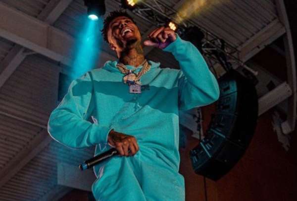 El rapero 'Blueface' fue apu&ntilde;alado en un gimnasio de Los &Aacute;ngeles