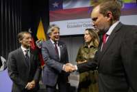 Guillermo Lasso (centro), presidente de Ecuador, mantuvo una serie de reuniones con líderes de la región