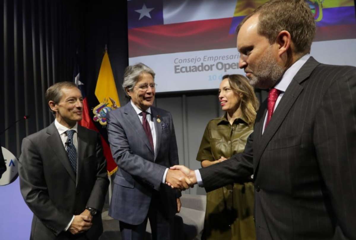 Guillermo Lasso (centro), presidente de Ecuador, mantuvo una serie de reuniones con líderes de la región
