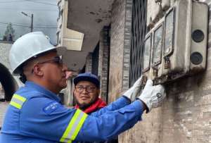 El descuento en las planillas de luz se aplica debido a las&nbsp;suspensiones temporales&nbsp;en la provisi&oacute;n de este servicio p&uacute;blico ocurridas en&nbsp;abril de 2024, por la crisis energ&eacute;tica.