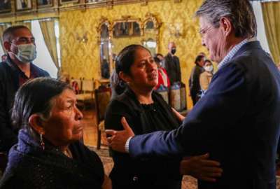 Guillermo Lasso, presidente del Ecuador, recibi&oacute; a los familiares de Jos&eacute; Chimarro, quien falleci&oacute; en la protecci&oacute;n de un convoy.