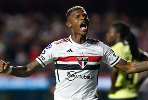 Robert Arboleda no est&aacute; en los planes del Sao Paulo 2025