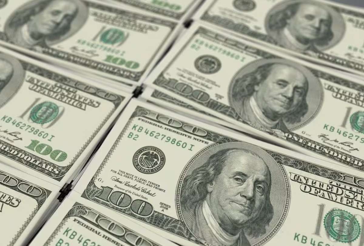 El incremento de reservas internacionales salvó la dolarización, según el Gobierno. 