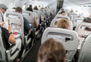 El avi&oacute;n regres&oacute; al aeropuerto de Perth luego de identificar a un hombre desnudo a bordo del vuelo.