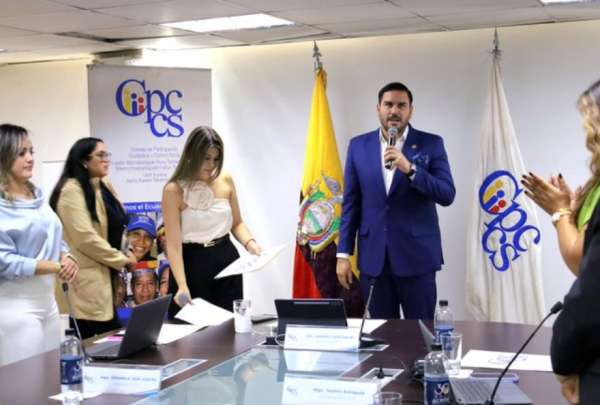 El CPCCS renueva sus autoridades: Fantoni continuar&aacute; en la presidencia. 