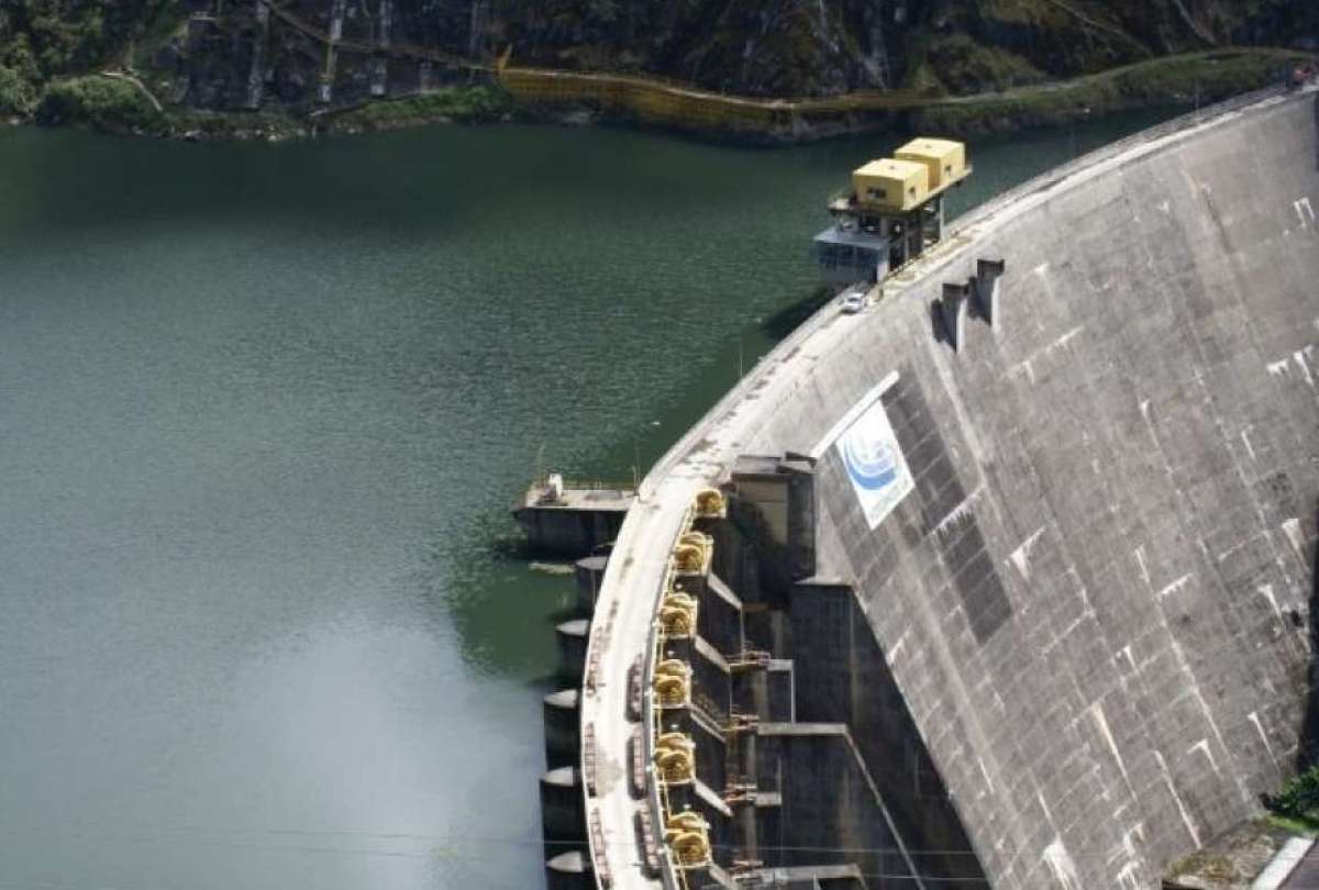 ¿Cuánto le falta a Mazar para llegar a su nivel máximo de agua? 