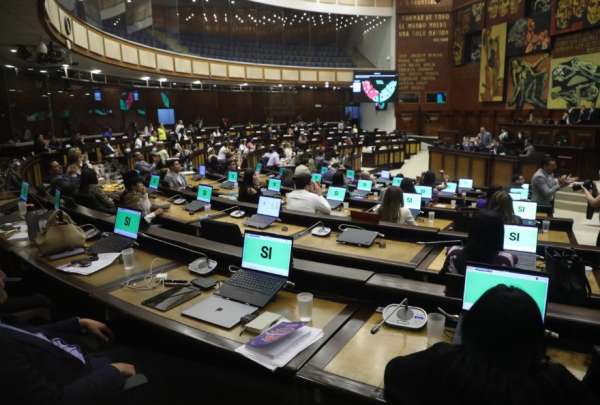 Asamblea reafirma compromiso con la salud, educaci&oacute;n y seguridad, con la aprobaci&oacute;n de la Proforma Presupuestaria