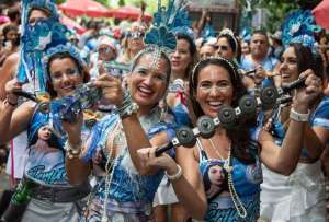 R&iacute;o de Janeiro suspendi&oacute; sus desfiles callejeros por carnaval