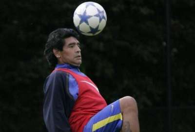Figura muy parecida a Maradona apareci&oacute; en un entrenamiento de f&uacute;tbol