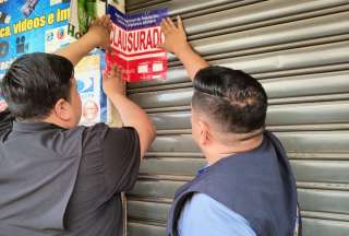 Clausuran micromercados con productos caducados; entre roedores y cucarachas
