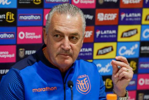 Alfaro: "Nos podr&aacute;n ganar como equipo, pero no nos podr&aacute;n ganar como grupo"