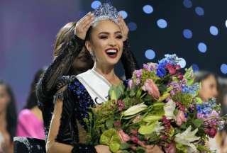R&rsquo;Bonney Gabriel fue elegida la nueva Miss Universo