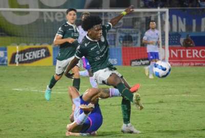 Orense empat&oacute; al &uacute;ltimo minuto