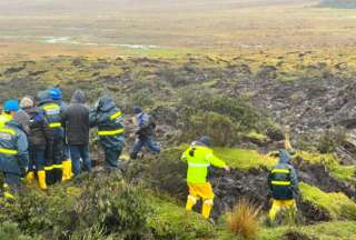 Epmaps despliega operativo para remover tierra y lodo en el Antisana