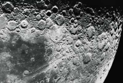 Un pedazo de cohete se estrell&oacute; contra la luna