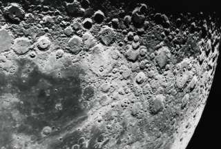 Un pedazo de cohete se estrell&oacute; contra la luna