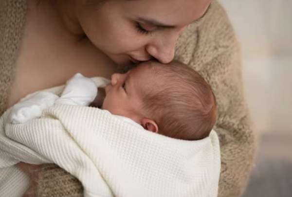 Aunque hay ADN de una donante, el 99,8% del ADN del reci&eacute;n nacido procede de la madre y el padre biol&oacute;gico.