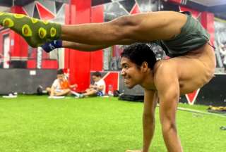 Joven ecuatoriano rompe R&eacute;cord Guinness en yoga