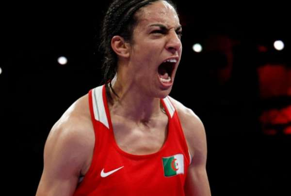 Imane Khelif gan&oacute; una medalla dorada en los Juegos Ol&iacute;mpicos de Par&iacute;s 2024, en la categor&iacute;a de 66 kilos. 