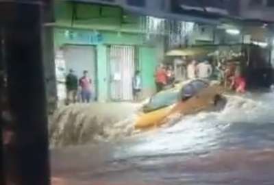 Un taxista falleci&oacute; durante las fuertes lluvias en Guayaquil.