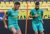 Bruno Pi&ntilde;atares (izq.) se entrena en el estadio Monumental, junto a Gonzalo Mastriani