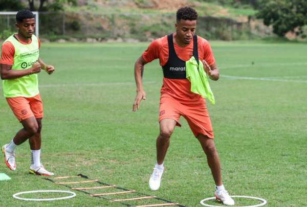 Byron Castillo jugar&aacute; en el Pachuca del DT Guillermo Almada