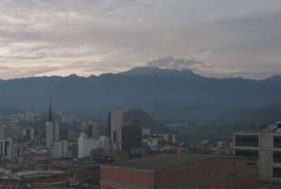  En los &uacute;ltimos d&iacute;as, informaci&oacute;n falsa caus&oacute; alarma entre la poblaci&oacute;n al asegurar que un terremoto ocurrir&iacute;a si el volc&aacute;n Nevado del Ruiz haga erupci&oacute;n.