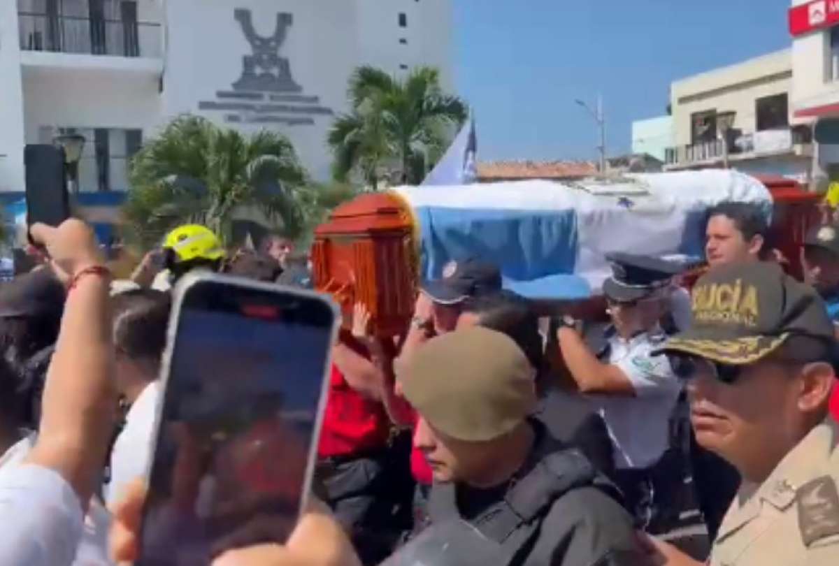 Manta: Ciudadanos despediden al alcalde Agustín Intriago