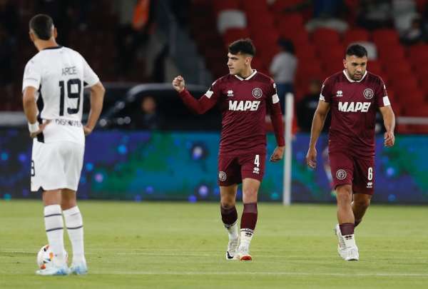 Lan&uacute;s sac&oacute; una gran ventaja en Quito