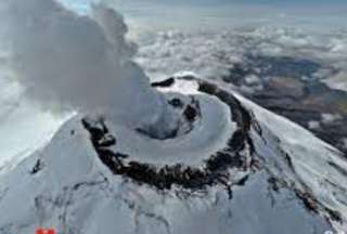 En Mulal&oacute; se registra ca&iacute;da leve de ceniza del Cotopaxi