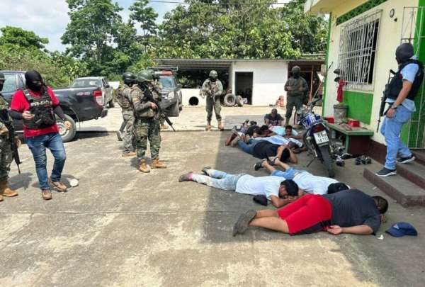 Operativos de las FF.AA. permitieron la captura de varios sujetos en Narantijo.
